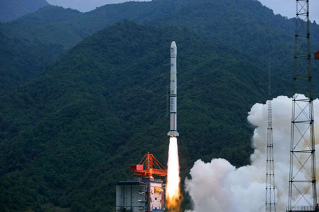 Lunar orbiter blasts off in Xichang