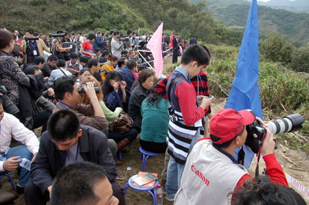 Lunar orbiter blasts off in Xichang
