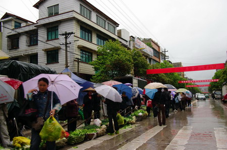 Rainfall quenches thirsty land in SW China