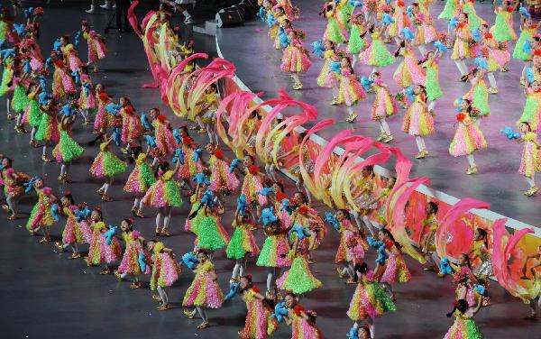 Art performances at Expo opening ceremony