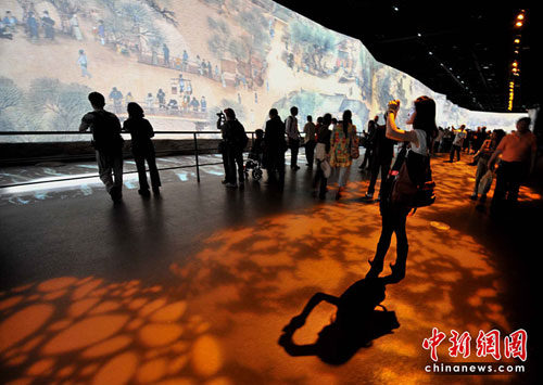 Moving 'Riverside Scene During the Qingming Festival'