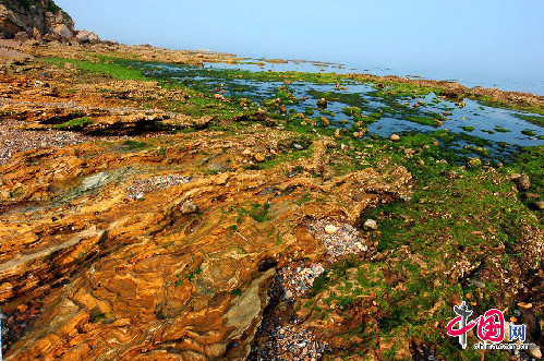 Amazing Golden Pebble Beach in China's Dalian