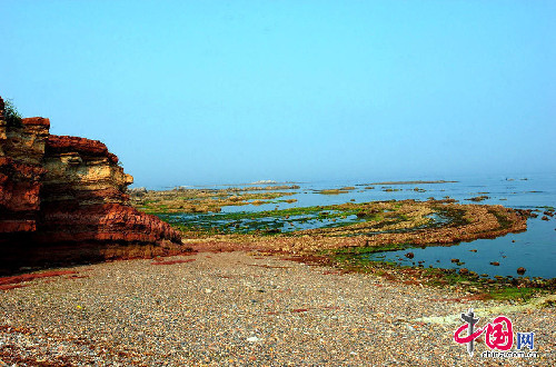 Amazing Golden Pebble Beach in China's Dalian