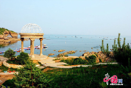 Amazing Golden Pebble Beach in China's Dalian