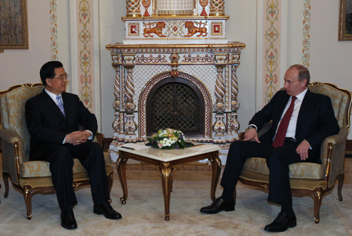 Hu, Putin agree to enhance bilateral strategic ties