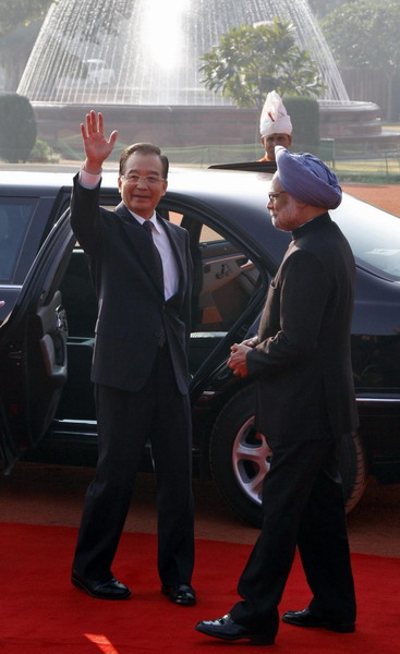 Premier Wen meets with Indian counterpart
