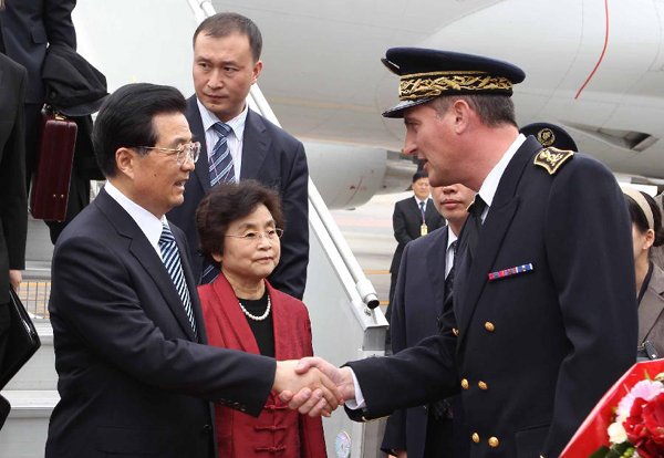 Hu arrives in France for G20 summit