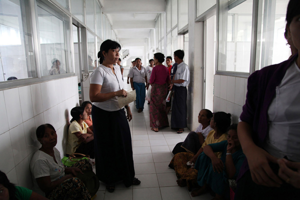 Myanmar patients receive free cataract operations