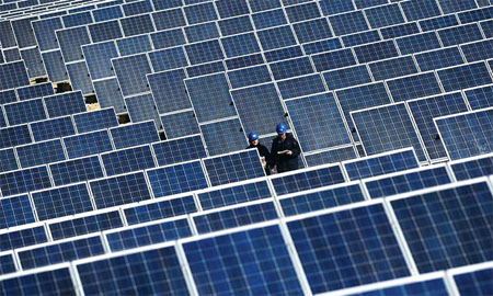 Qinghai Special: Sun rising on Qinghai's solar power industry