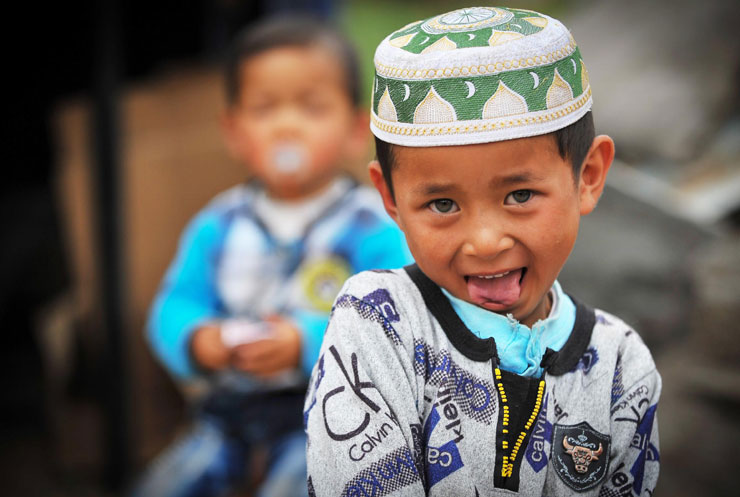 Children after quake in NW China