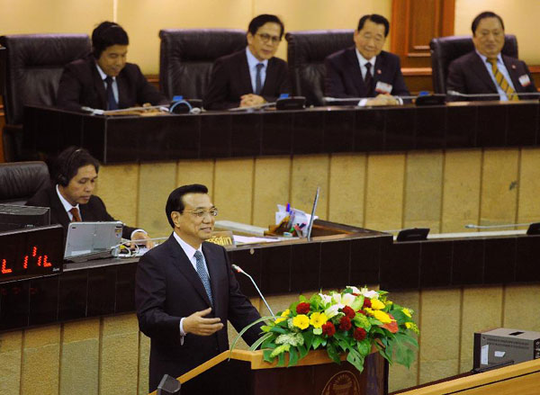 Premier Li makes four-point proposal to upgrade ties with Thailand