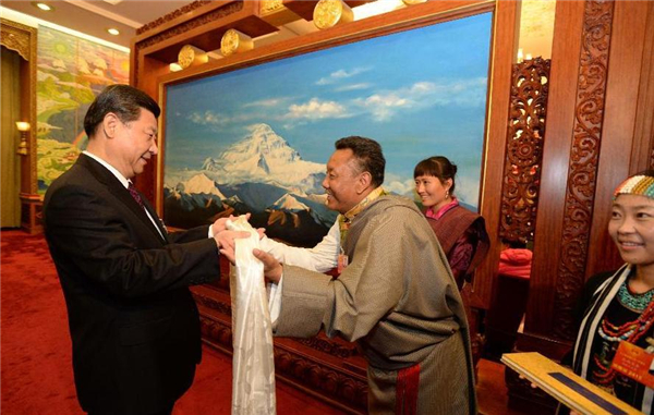 Chinese leaders join discussions with NPC deputies