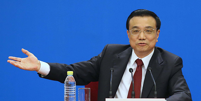 Premier Li Keqiang meets the press