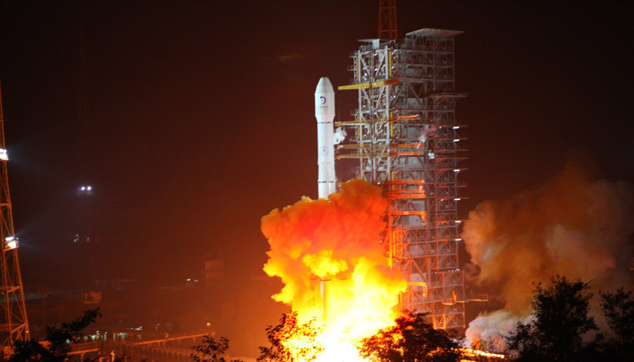 China launches probe and rover to moon