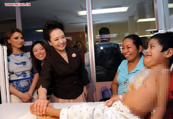 Peng visits children's hospital in Mexico City