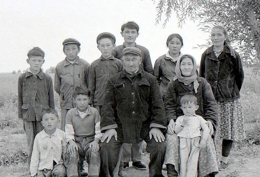 My heart belongs to Xinjiang: offspring of expats Li Yizu