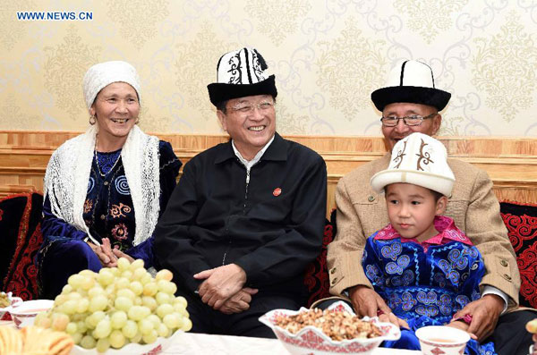 Senior leader visits Kyrgyz autonomous prefecture in Xinjiang