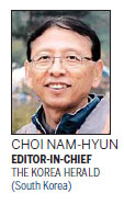 <EM>Korea Herald</EM> editor-in-chief: Officials are more accessible now
