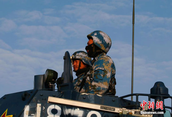 Chinese marines conduct combat training