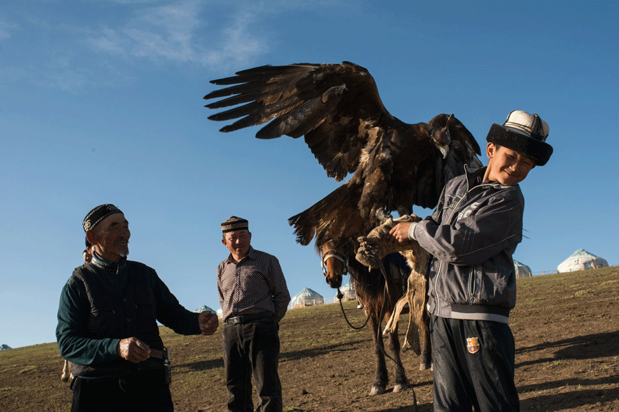 Keeping alive a declining Kazak tradition