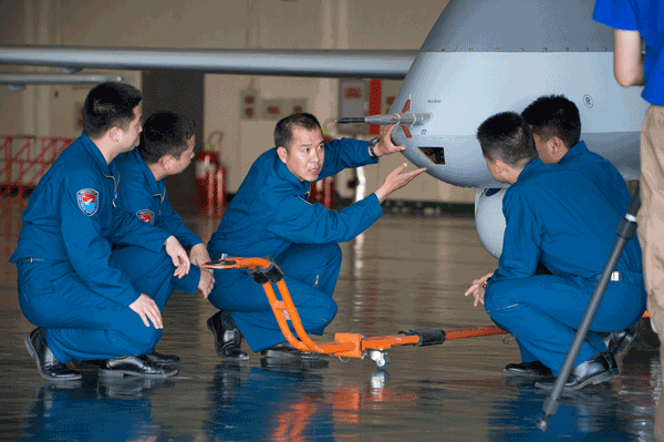 Lifelong aviator takes others under his wing