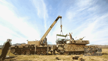 CCTV reveals production line of battle tank for export