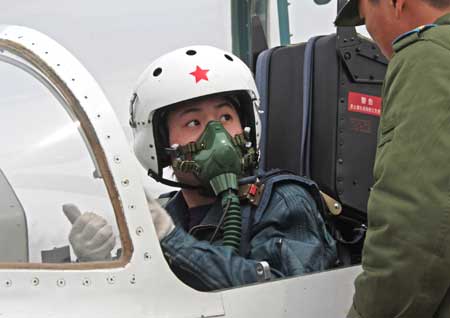 Female pilots to make debut in historic parade