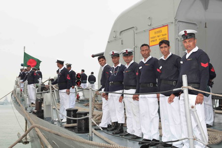 Bangladeshi destroyer arrives for 1st China visit