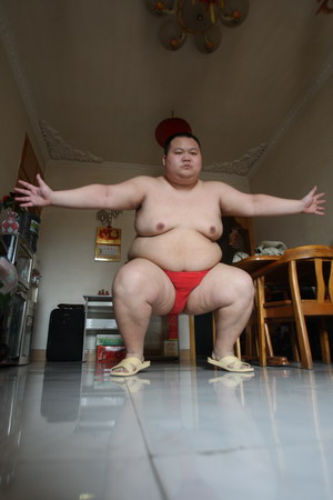 Putting on weight to be sumotori