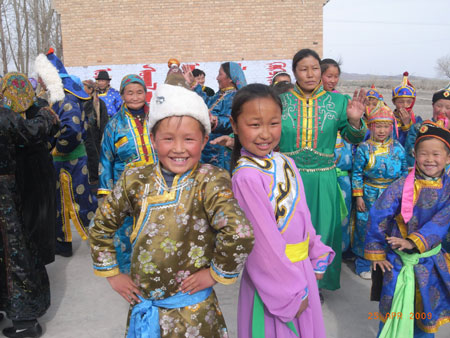 Xinjiang Jangar School helps Mongolian cultural epic take off