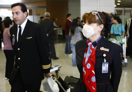 Mexican plane lands in Shanghai, all clear of flu