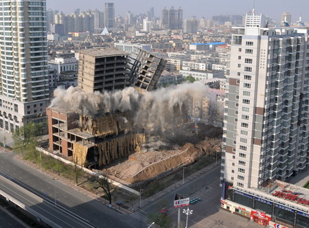 Unfinished tower dismantled in Harbin