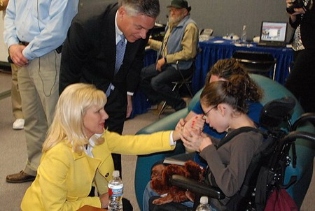 A promising Republican with kid-love knot