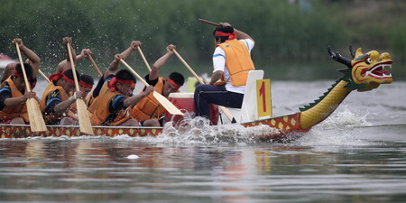 Chinese celebrate Duanwu racing Dragon Boats