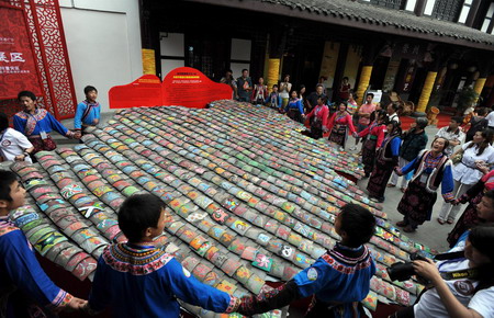 Intangible cultural heritage festival in Chengdu