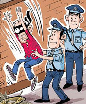 Burglar escapes and lands right in officer's hands