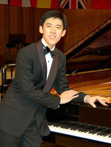 Chinese pianist snaps gold at Cliburn contest