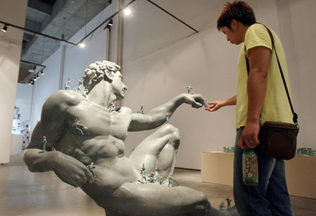 Graduates' exhibits at China Academy of Art