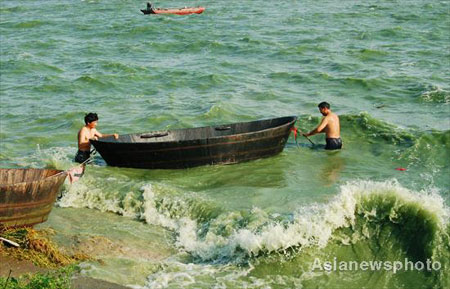 Chaohu Lake faces imminent algae outbreak