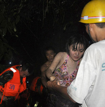 15 hikers killed in Chongqing's flash flood