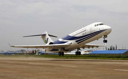 1st China-made regional jet ends longest trial flight