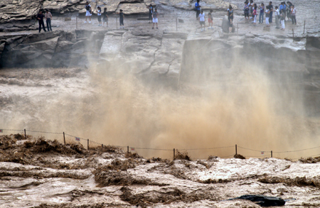 Yellow River turns yellower