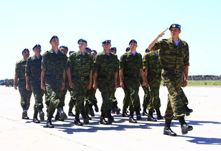 Russian soldiers practise for parade at 'Peace Mission 2009'
