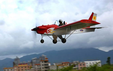 Photographer turned plane-maker in Shenzhen
