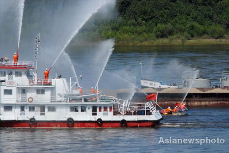 Sino-Russian joint emergency drill on Heihe river