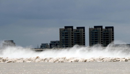 10 still missing as typhoon Morakot nears