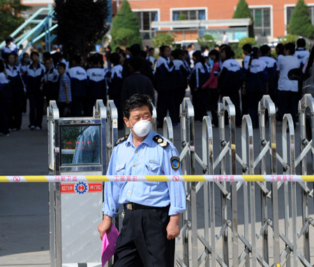 WHO: School closure can slow flu spread