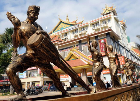 Jinghong: 'City of dawn' in Yunnan