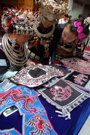 Traditional handicraft competition held in Kaili, SW China