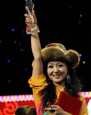 Tibet selects girl as tourism ambassador